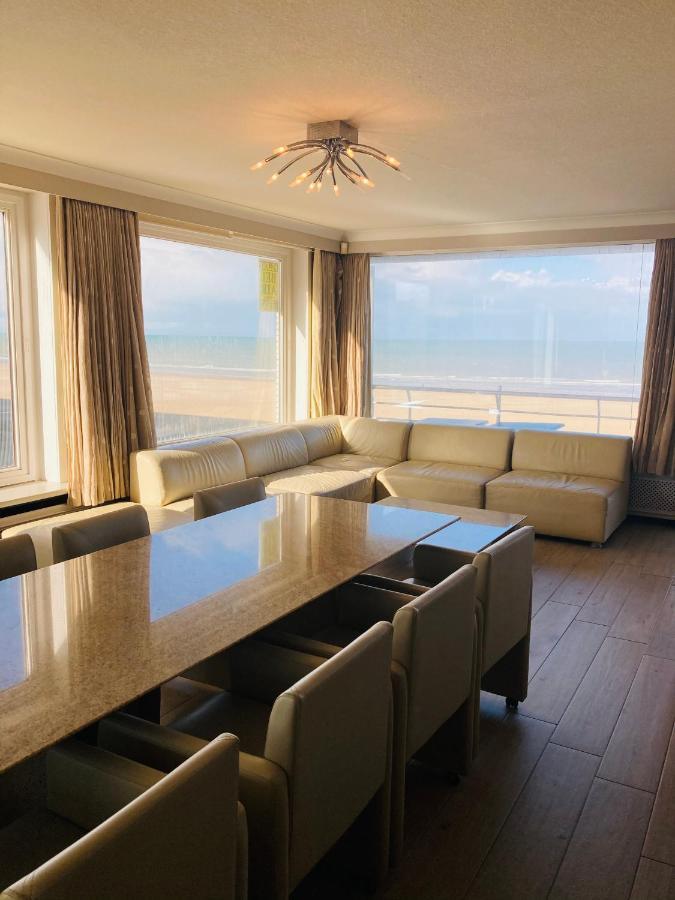 Very Spacious Family Apartment With Seaview T16 Остенде Экстерьер фото